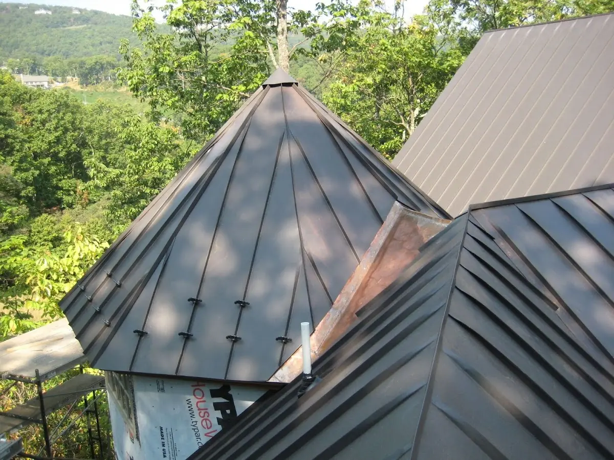 Professional Roof Tarp Installation by Craftsman Roofing in Bella Vista
